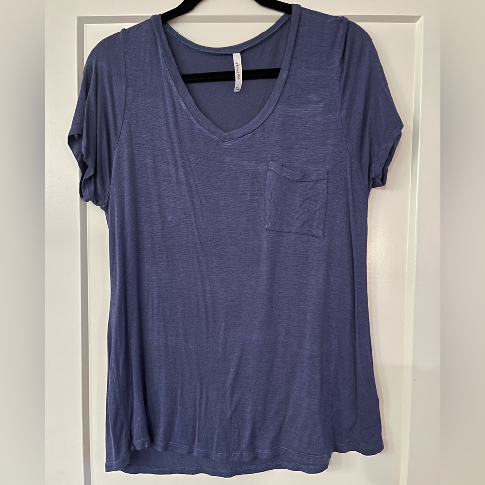 Active USA soft, casual tee in blue
